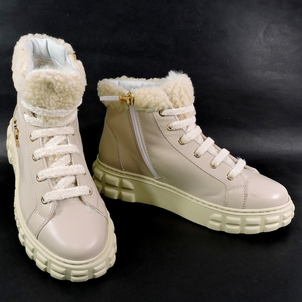 CASADEI 🇮🇹 WOMEN'S CREAM LEATHER COMFORT LAMB FUR WINTER FASHION FLAT BOOTIE - Picture 3 of 7